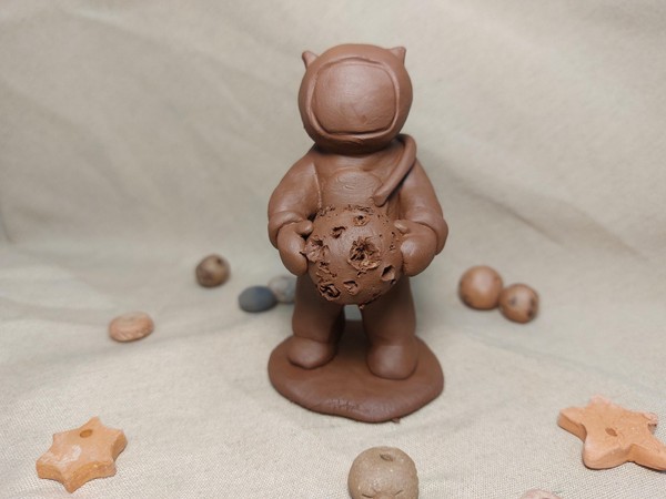 Мастер-класс по лепке из глины «Космонавт»