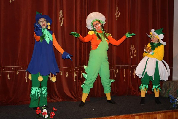 Теремок для цветов