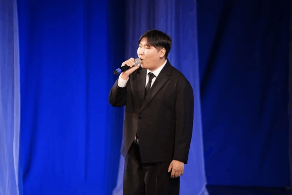 Сольный концерт Василия Новоприезжего