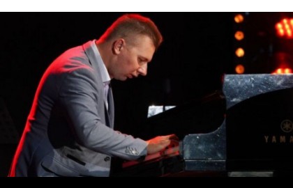 Наталья Айвазян и квартет Олега Старикова