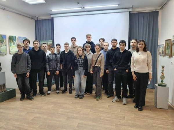 Информационный час «11 апреля — День Конституции Республики Крым»