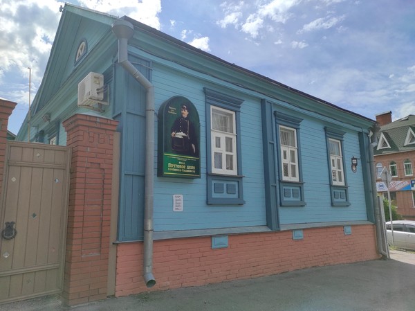 Выставка «От дисциплины до геройства – шаг. Ю. А. Гагарин»