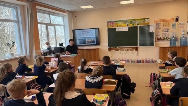 Урок мужества «Космос далекий и близкий»