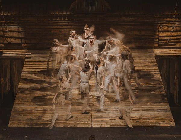 Спектакль «История лошади»