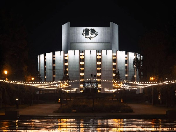 Ночная экскурсия по Челябинскому театру драмы им. Наума Орлова