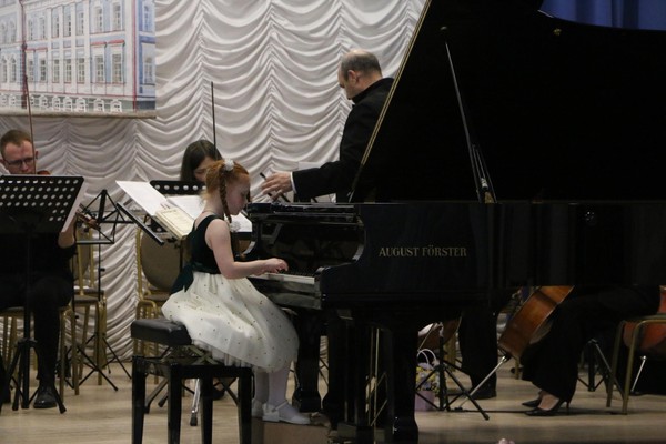 Краевой конкурс исполнителей инструментальных концертов «Tutti с оркестром»