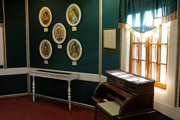 Экскурсия «Юношеская поэма»