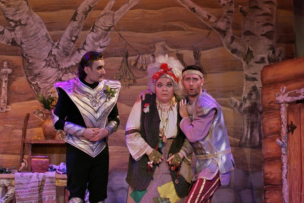 Спектакль «Как Баба-яга Соловья-разбойника женила»