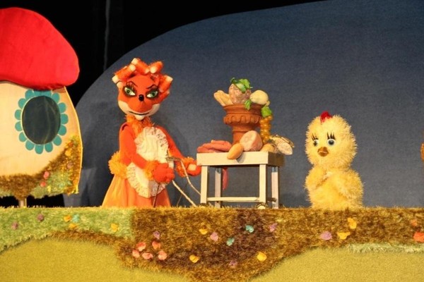 Спектакль «Золотой цыпленок»