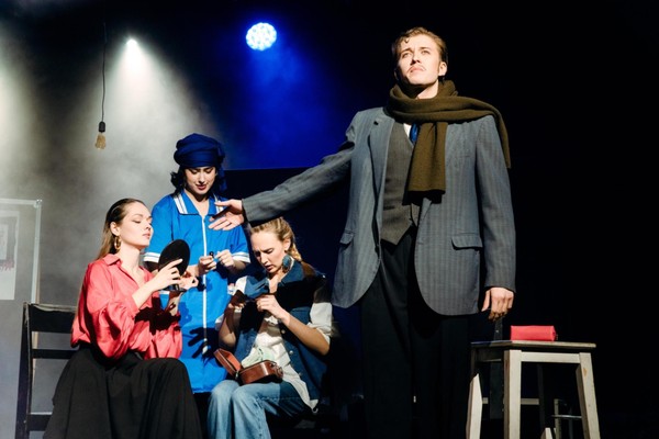 Спектакль «Безумный день! За кулисами и на сцене»