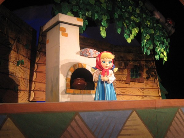 Спектакль «Машенька и медведь»