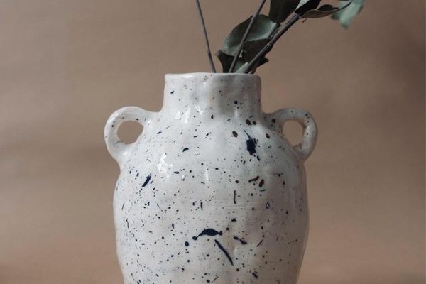 Мастер-класс по созданию скульптурной мини-вазы «Форма как силуэт»