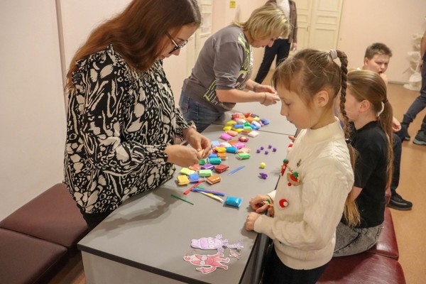 Мастер-класс по росписи пасхального яйца