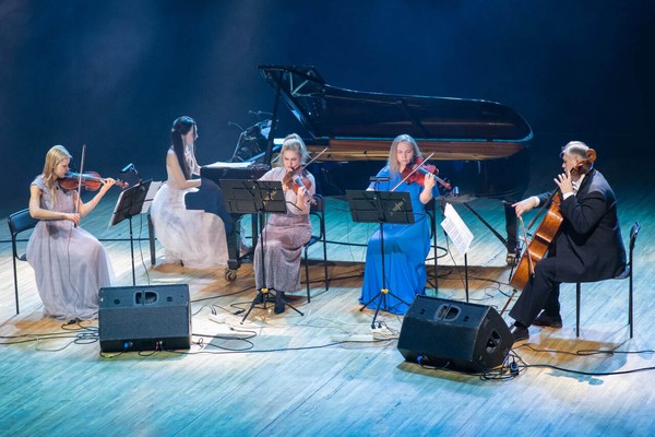 Глория. Звезда по имени Цой