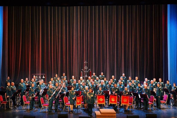 Концерт оркестра штаба Восточного военного округа «Поехали»