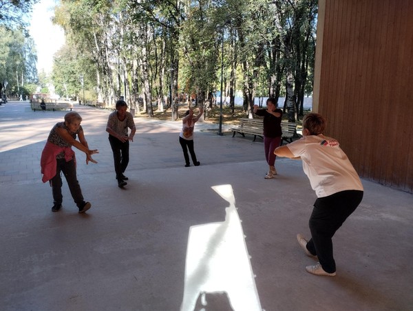 Открытое занятие по китайской оздоровительной гимнастики Даоинь и Цигун