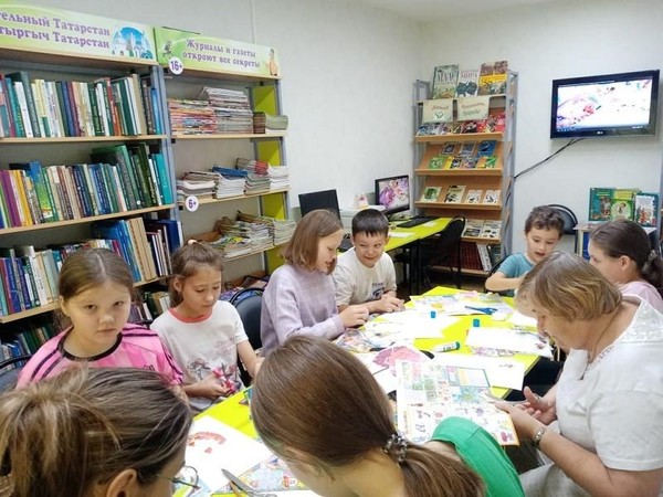 Творческое занятие «Космос зовет!»