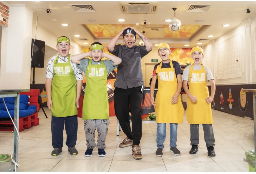 Блинные гонки в Cook&run!