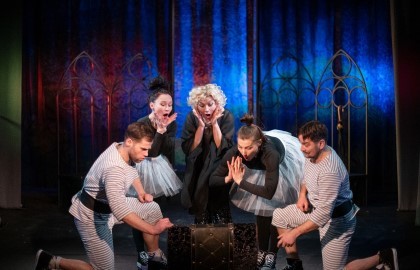 Старомодная комедия