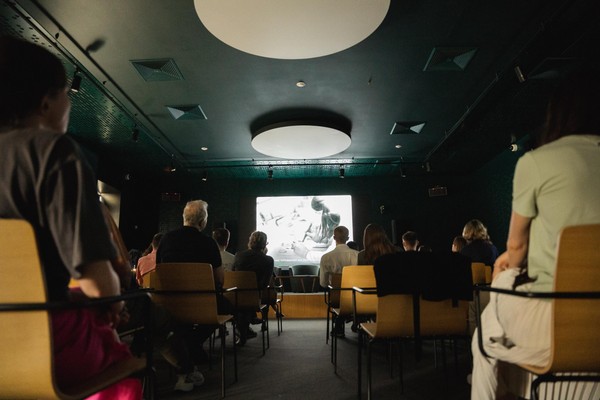 Анимационный фильм «Марс Экспресс» (Франция, 2023)