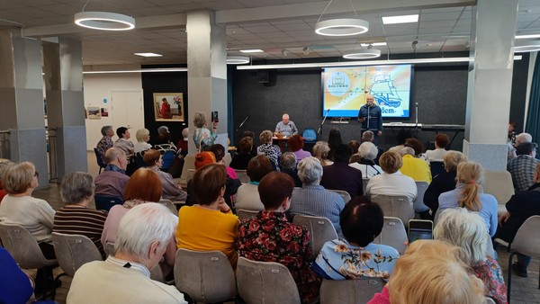 Устный журнал «Мы помним тот старт, ту улыбку!»