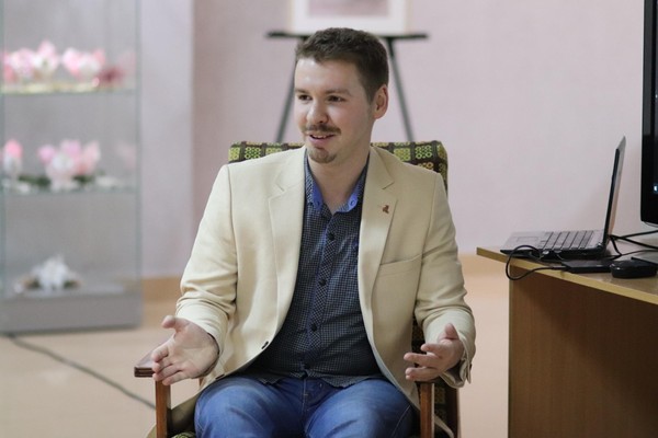 Лекция «Звездам навстречу: тема космоса в отечественной песенной культуре»