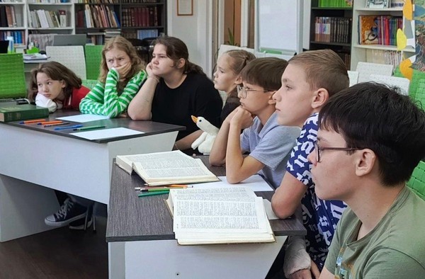 Подростковый читательский клуб в детской библиотеке