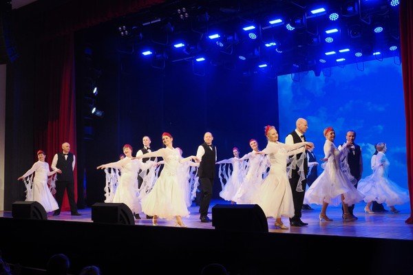 Юбилейный концерт народного ансамбля бального танца «Грация»