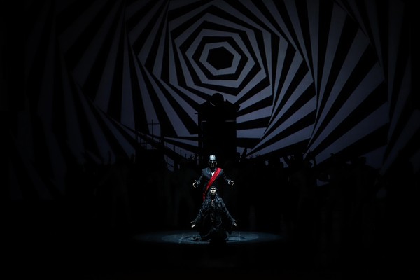 Спектакль «Бал-маскарад»