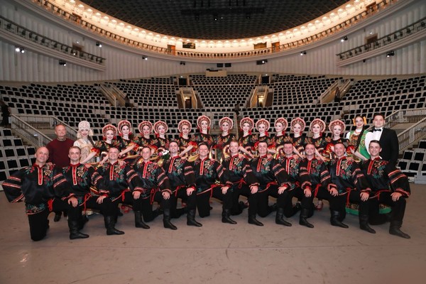 Ансамбль песни и танца «Донбасс»