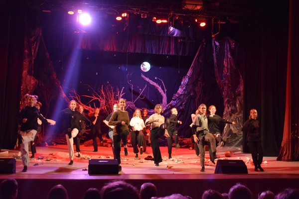 Спектакль «Ленька»