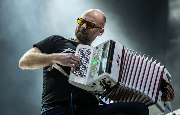 Французские шлягеры с Катрин Лорио, Сергеем Петровым и ансамблем Chanson Defile