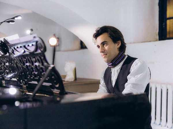 Виталий Марков, неоклассика, фортепиано, космический концерт