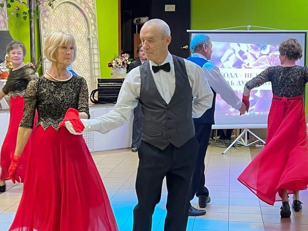 «Танцы выше звёзд» вечер в Ямкино для участников проекта «Активное долголетие»