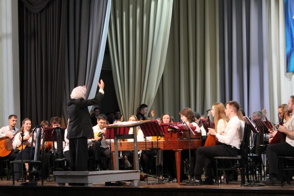 Концерт оркестра народных инструментов