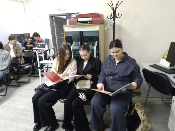 Информационный час «Семья Гагариных»