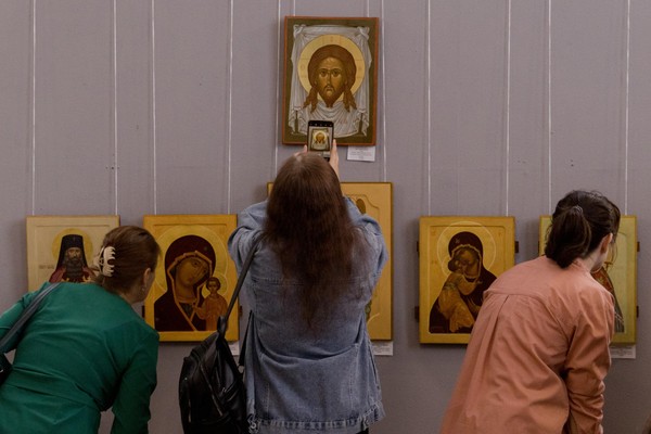 Выставка «Святые просветители народов России»