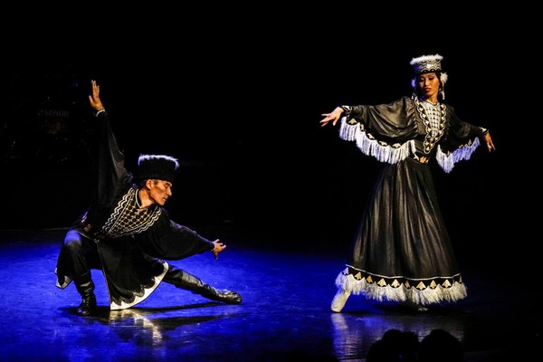 Концерт «Золотой фонд калмыцкого танца»