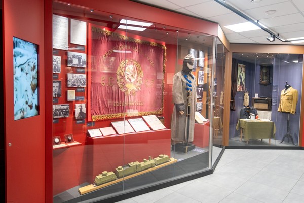 Выставка «Товарищ Тельман!»