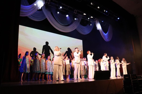 Отчетный концерт творческих коллективов культурно-досуговых учреждений г. Каменска-Уральского