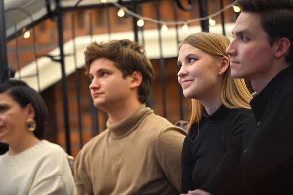 Литературно-музыкальная программа «С миру по сказке»