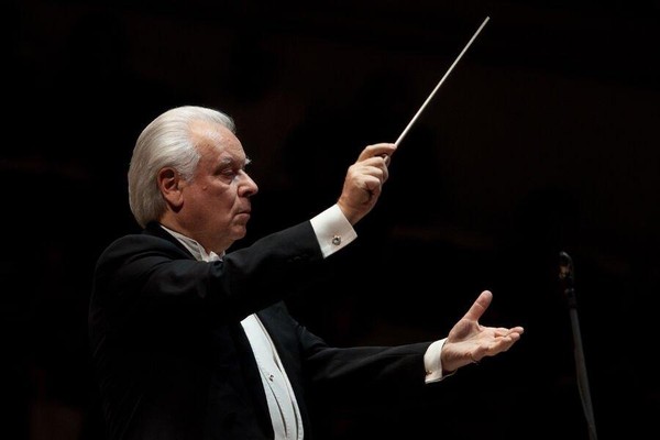 Трансляция концерта «Академический симфонический оркестр Московской филармонии»