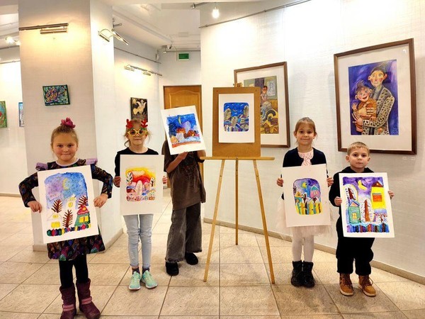 Занятия изобразительным творчеством в группе «БЛИК» для детей от 3 до 7 лет