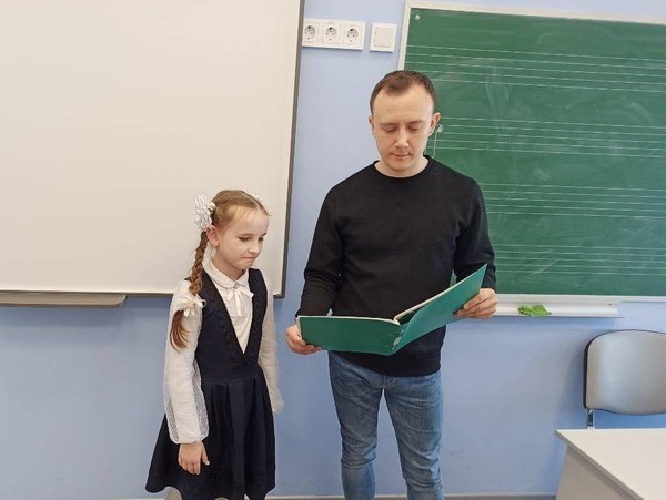 Лекция «А я играю на гармошке...»