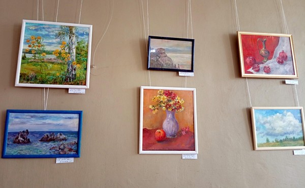 Краски весны от «Этюда