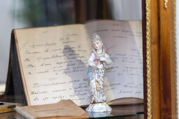 Музыкально-поэтическая программа «И образ незабвенный»