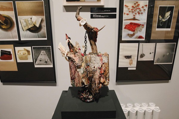 Выставка «Книги не для чтения. Воображаемый музей Михаила Шемякина»