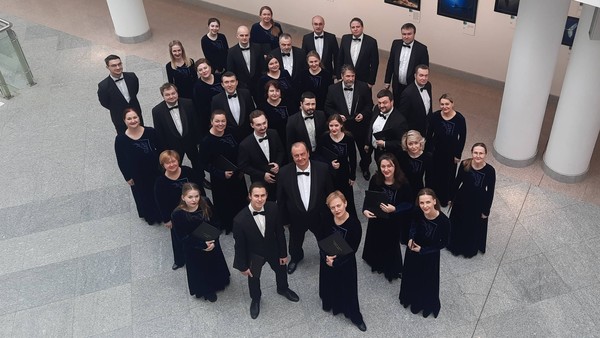 Орган и три хора