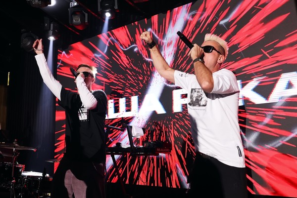 Отпетые мошенники