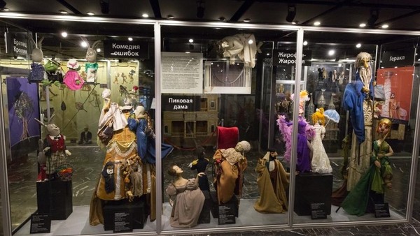 Экскурсия на русском жестовом языке в Музее Театра кукол имени Образцова